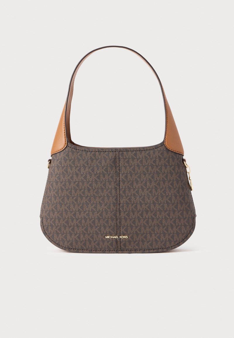 Καφέ τσάντα χειρός με καμπυλωτό σχήμα, δερμάτινες λεπτομέρειες σε πιο ανοιχτό καφέ, χρυσά μεταλλικά στοιχεία και έναν μόνο ιμάντα ώμου.