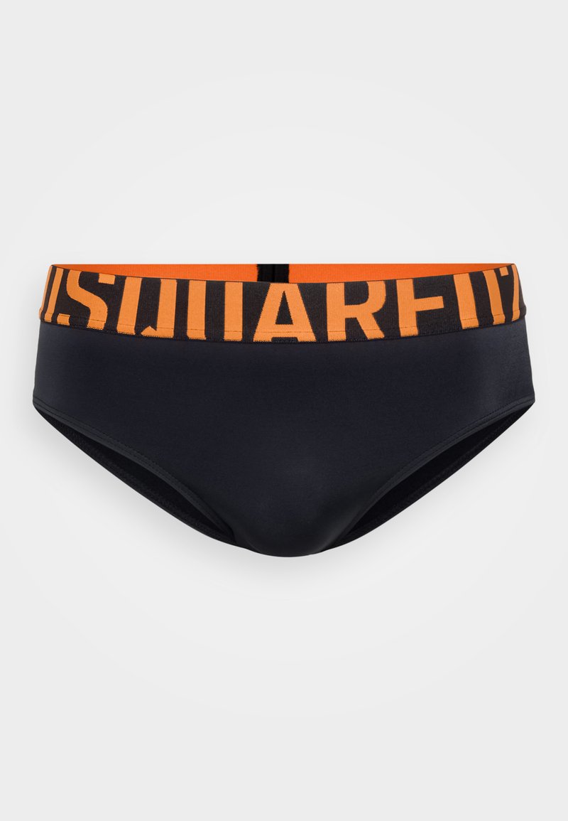 Bañador tipo slip