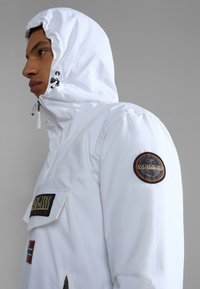 Napapijri RAINFOREST POCKET - Giacca invernale - bright white