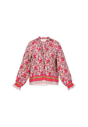 Světle růžová blůza s dlouhým rukávem a květinovým potiskem v červené a zelené barvě. Má nabíraný výstřih a volány na manžetách s krajkovým lemem.