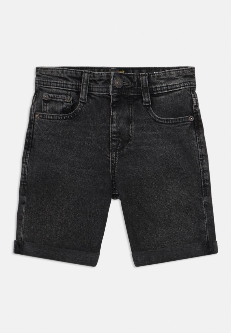 Svarta denimshorts med upprullade fållar, med fem fickor, metalldetaljer och en slät yta. Standardpassform.