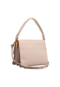 Sac à main en cuir rose clair avec un design structuré, poignée supérieure, bandoulière réglable et accents en doré. Présente un logo embossé.