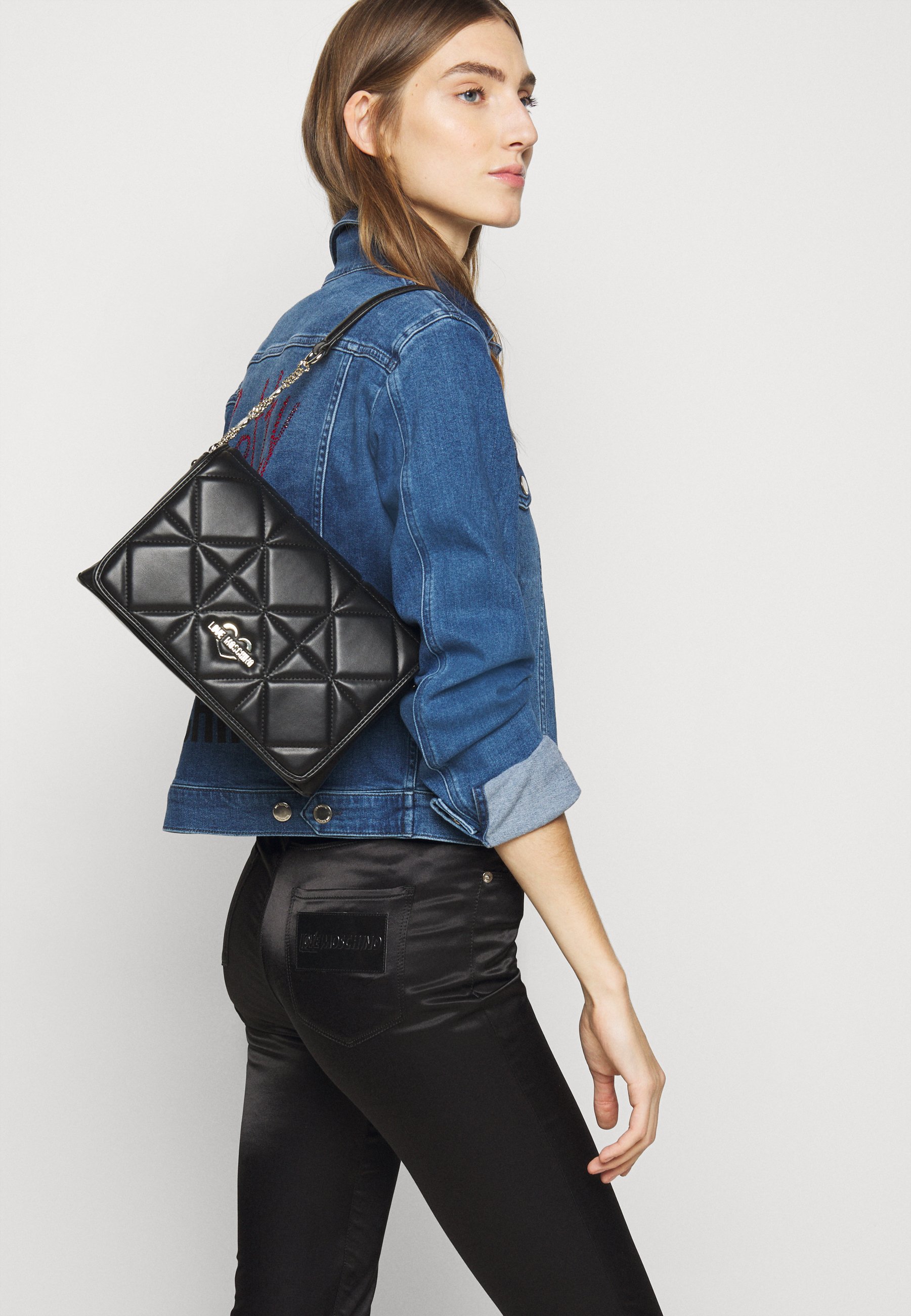 love moschino online shop