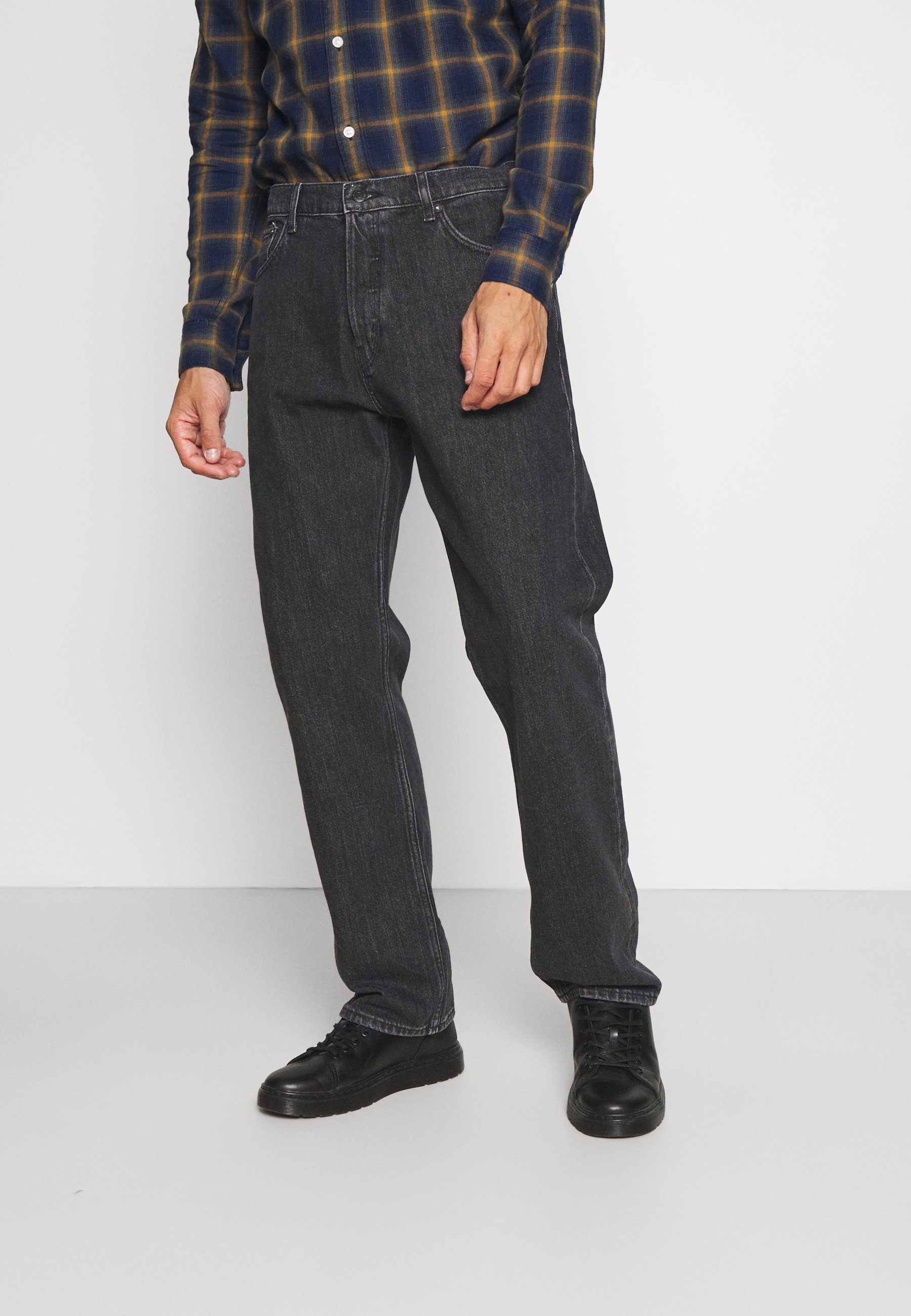 Relaxed fit jeans 