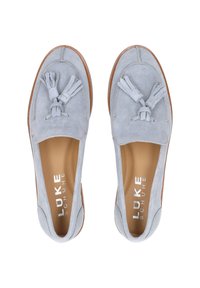 Helle blaue Wildleder-Lederschuhe mit Quastenverzierung, Gummisohlen und abgerundeter Form. Gefüttertes Innere mit sichtbarem Branding auf der Innensohle.