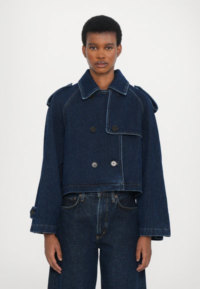 CLOSED CROPPED TRENCH - Chaqueta vaquera - dark blue