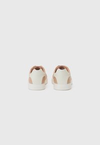 Calvin Klein PRO CUPS - Tenisice - tuscany