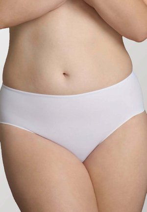 Slip bianco in cotone con texture liscia ed elastica, design a vita alta e cintura elastica sottile. Stile minimalista, senza motivi visibili.