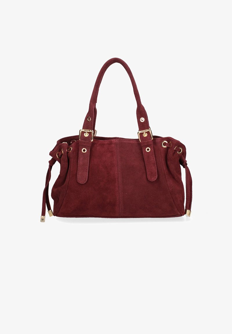 Borsa in suede rosso scuro con doppi manici, fibbie dorate e dettagli con coulisse su entrambi i lati, su sfondo bianco.