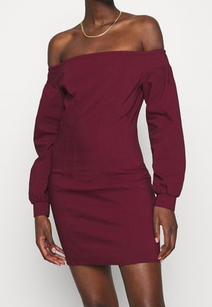 Robe de jour - red