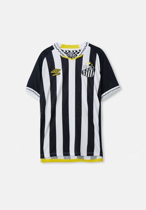 Czarny i biały pasek na koszulce z dekoltem w serek, z żółtymi akcentami i logo "S.F.C." na piersi. Wykonana z oddychającego materiału.