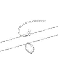 Halskette aus Sterlingsilber mit einer zarten Kette, die einen verlängerten, blattförmigen Anhänger und einen Karabinerverschluss hat.