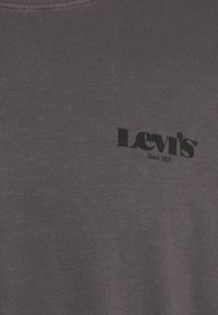 Levi's® RELAXED FIT - T-shirt estampada - anthracite/black