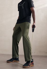 Puma Trainingsbroek - olive