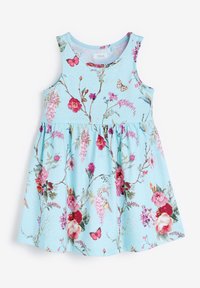 Robe bleu clair avec un motif floral comprenant des accents roses, violets et verts. Design sans manches avec une jupe évasée et des détails en forme de papillon.