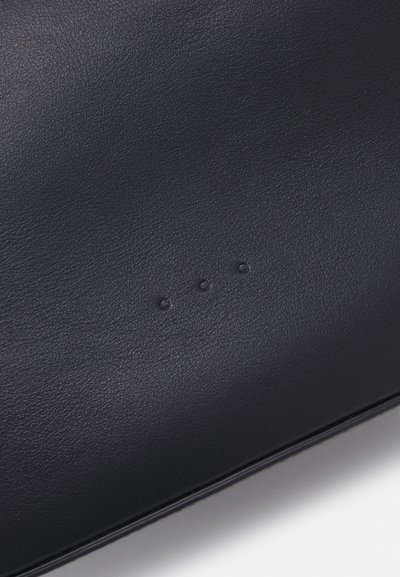 AESTHER EKME PHANTOM TOTE - Handväska - black