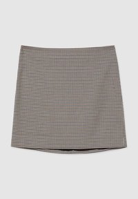 Gonna mini houndstooth bianco e nero con taglio dritto, caratterizzata da una consistenza liscia e un orlo pulito.