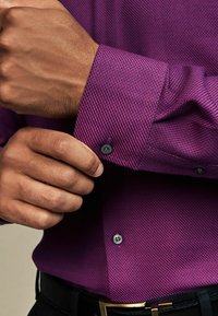Next TRIMMED EASY CARE SINGLE CUFF - Hemd - purple