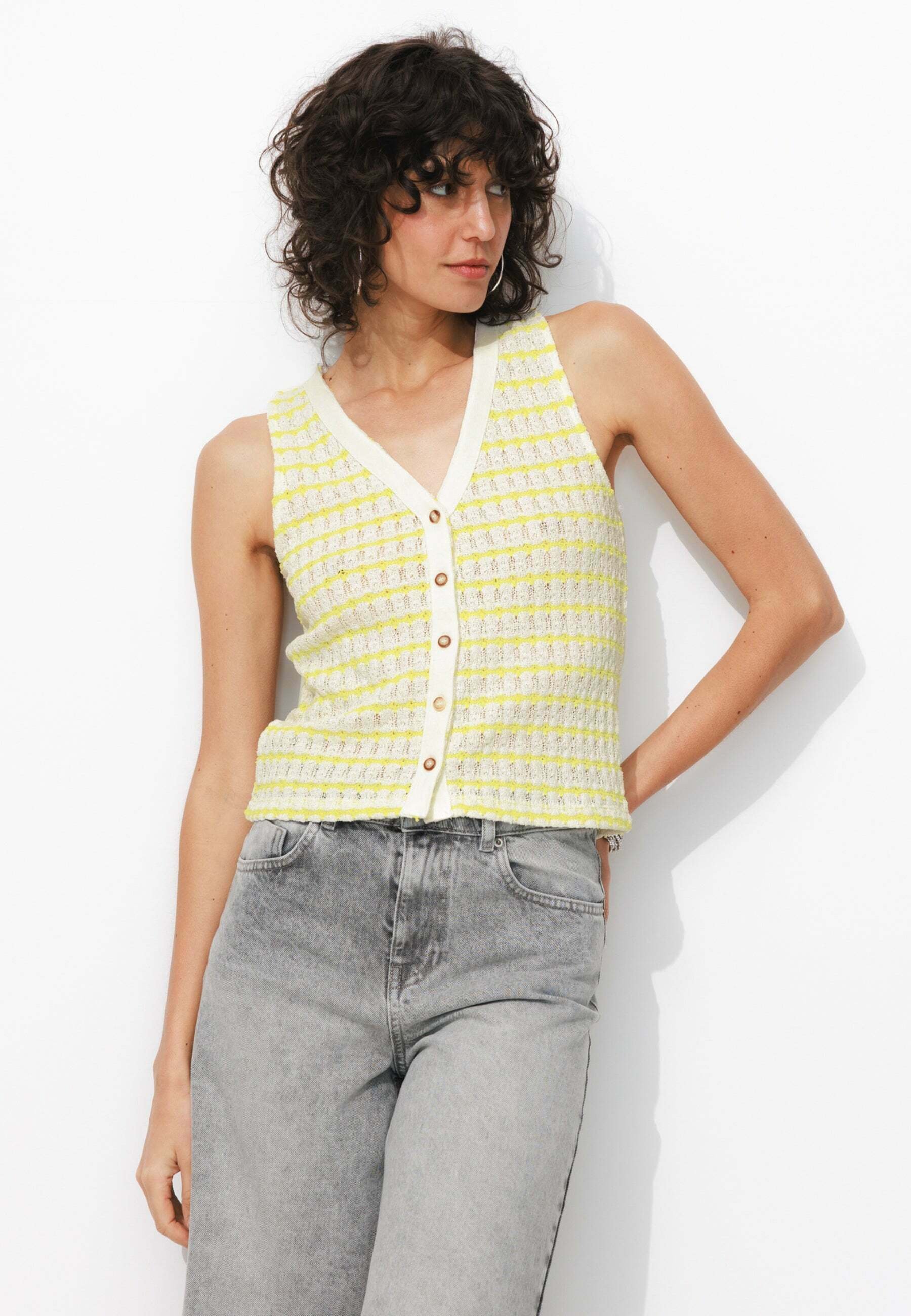 Gilet Femme Tricoté Sans Manches - Col V Rayé - Polyester Thermique - Neuf Avec étiquettes