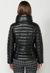 Koroshi PADDED - Jachetă de iarnă - black