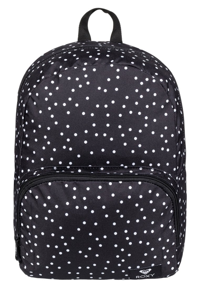 Svart ryggsäck med vita prickar, framfacky med dragkedja och svart handtagsöggla; liten Roxy-logotagg nederst till höger.