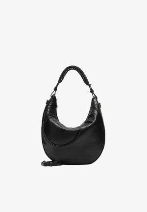 Borsa a mezzaluna in pelle nera con una maniglia spessa intrecciata e una tracolla aggiuntiva regolabile nella parte inferiore.