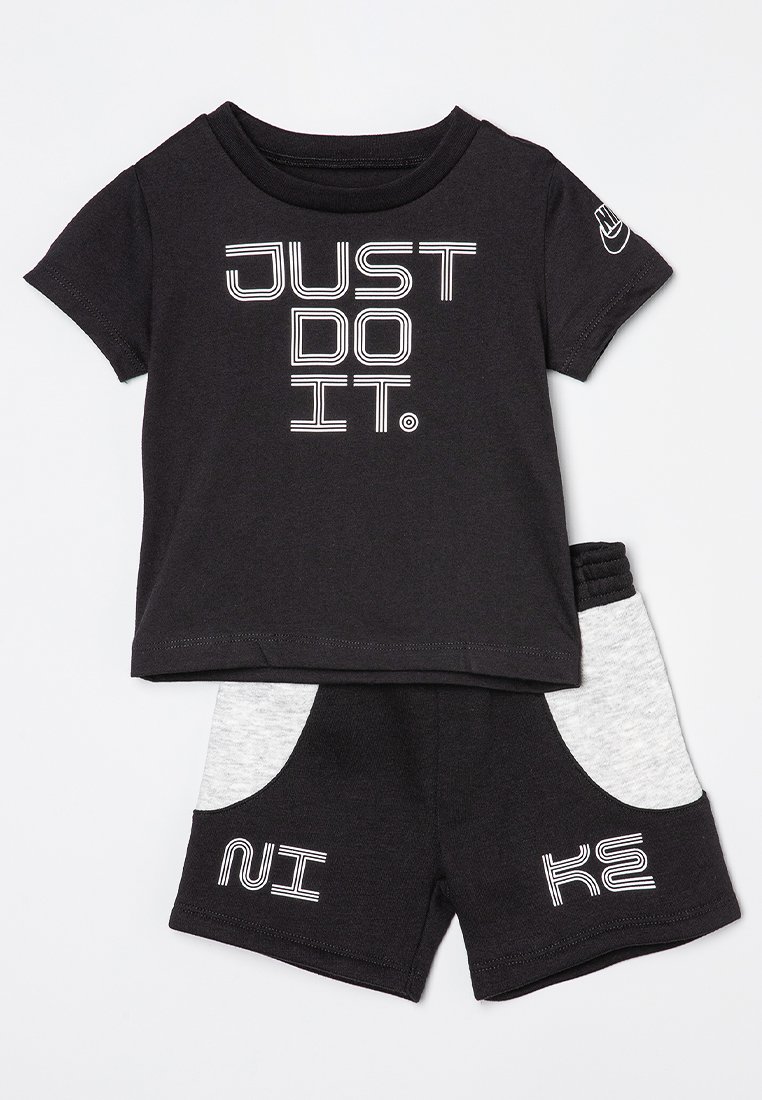 Nike Sportswear T-shirt print zwart Nike Sportswear T-shirt print zwart