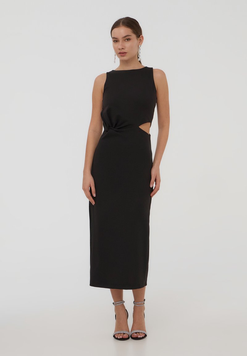 Terranova SMANICATO LUNGO CUT OUT - Vestito casual - nero