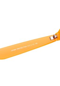 Oranžid plastikprillid paksu varrega, millel on graveeritud tekst, mis näitab UV400 kaitset ja Cat. 3 sertifikaati. Metallist hingedetail.