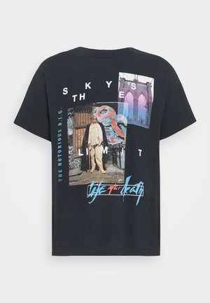 BIGGIE SKYS THE LIMIT WASHED - T-shirt con stampa - black