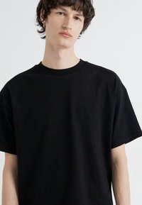 Weekday GREAT BOXY - Tricou basic - black