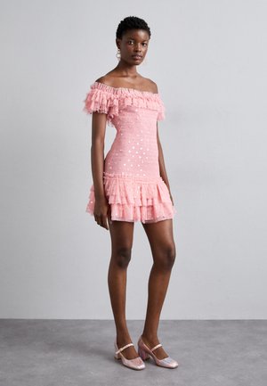 SMOCKED MICRO MINI DRESS - Kokteilinė suknelė / vakarėlių suknelė - coral