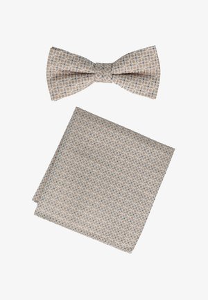 Beige Fliege mit filigranem geometrischem Muster, begleitet von einem passenden Einstecktuch aus demselben Stoff und Design.