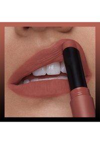 Maybelline New York COLOR SENSATIONAL ULTIMATTE - Rossetto - more buff