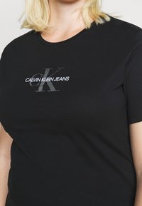 Calvin Klein Jeans Plus Camiseta estampada - black