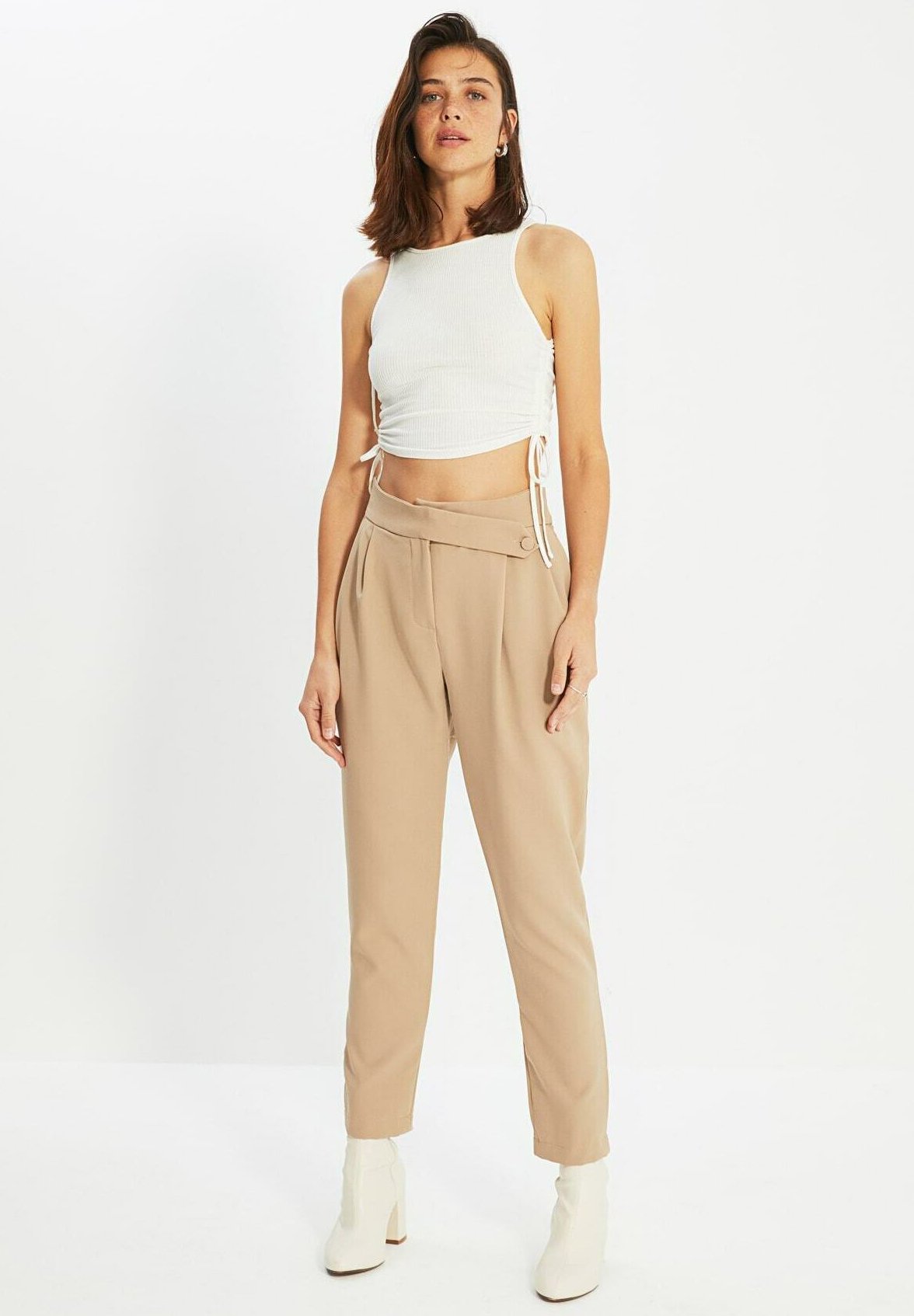 Trendyol Pantaloni - beige - Zalando.it