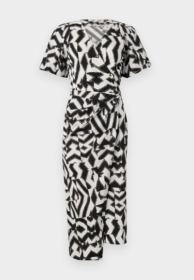 Kuvioidu mustavalkoinen kietaisumekko, jossa on lyhyet hihat, V-pääntie ja sivusolmu, valmistettu kevyestä kankaasta.