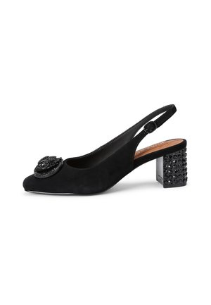 Zwarte slingback hak met ronde neus, sierlijke gesp met juwelen op het bandje, kralenversiering op de neus en een blokhak versierd met zwarte edelstenen.