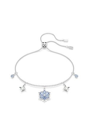 Braccialetto regolabile in argento con cinque charm a forma di fiocco di neve, tre con pietre azzurro chiaro e due con pietre trasparenti.