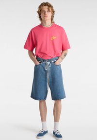 Vans BRUSH SCRIPT LOOSE FIT - T-shirts print - honey suckle