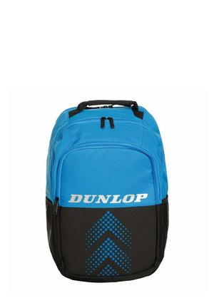 Blauwe en zwarte Dunlop rugzak met voorvak met rits en gestippeld chevronpatroon op het onderste zwarte gedeelte.