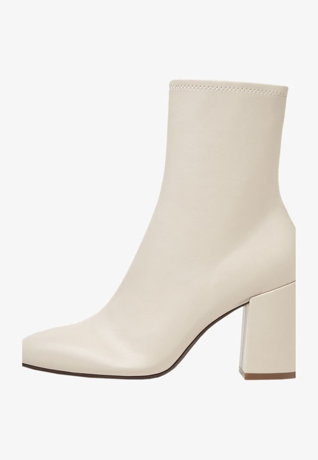 High Heel Stiefelette - multi-coloured