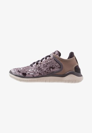 Nike Performance Chaussures de running sur route - grey
