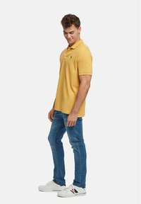 U.S. Polo Assn. ALFRED - Pólóing - rattan