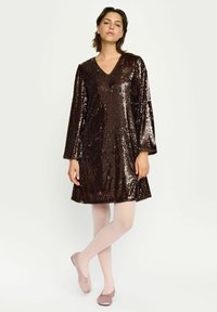 MADDISON V-NECK - Cocktail dress / Party dress - coffee bean