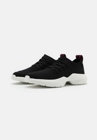 s.Oliver LACE UP - Sneaker low - black
