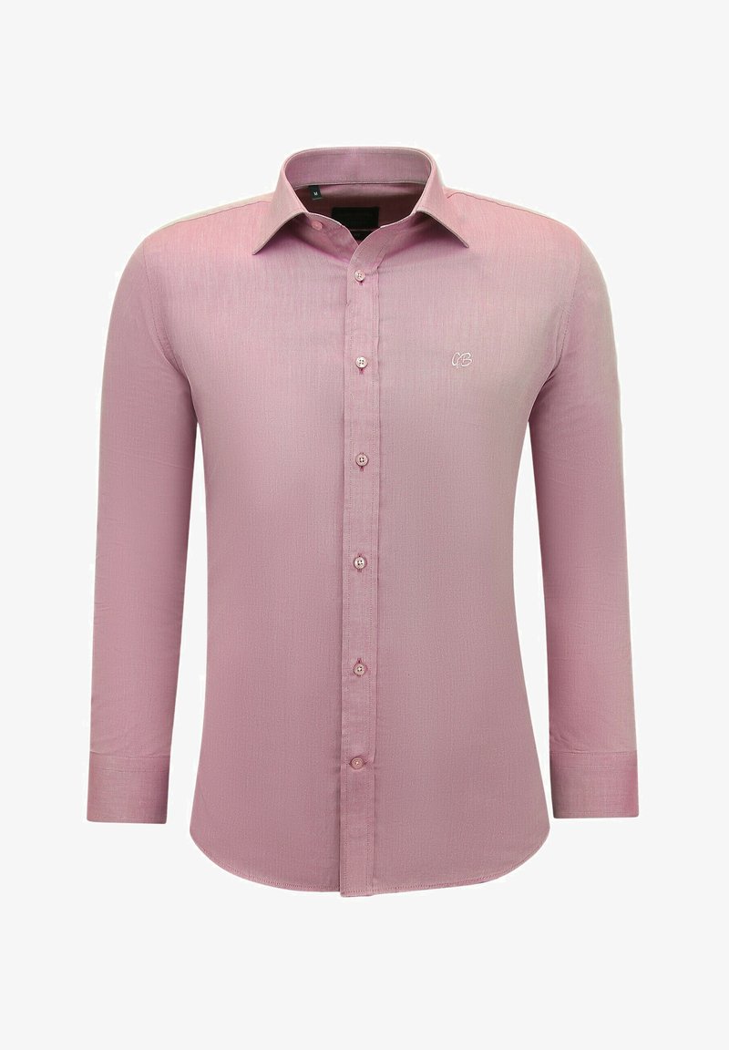 Lichtroze overhemd met lange mouwen, een subtiele structuur, knopen aan de voorkant, een gebogen zoom en een klein logo op de borst.