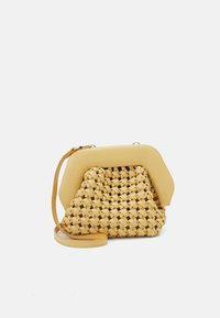 GEA KNOTS - Clutch - chaitea
