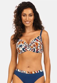 Stanik bikini z twistowym przodem, ozdobiony kolorowym abstrakcyjnym wzorem w kolorach rdzy, granatu i kremu, z jednolitą granatową dolną częścią.