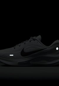 Nike Performance JOURNEY RUN - Zapatillas running asfalto - white dusty cactus pure platinum black